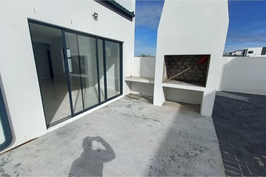 To Let 3 Bedroom Property for Rent in Sandown Western Cape